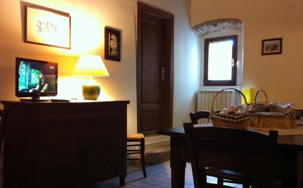 Aparthotel Residenza La Torre Santo Stefano Di Sessanio Exterior foto