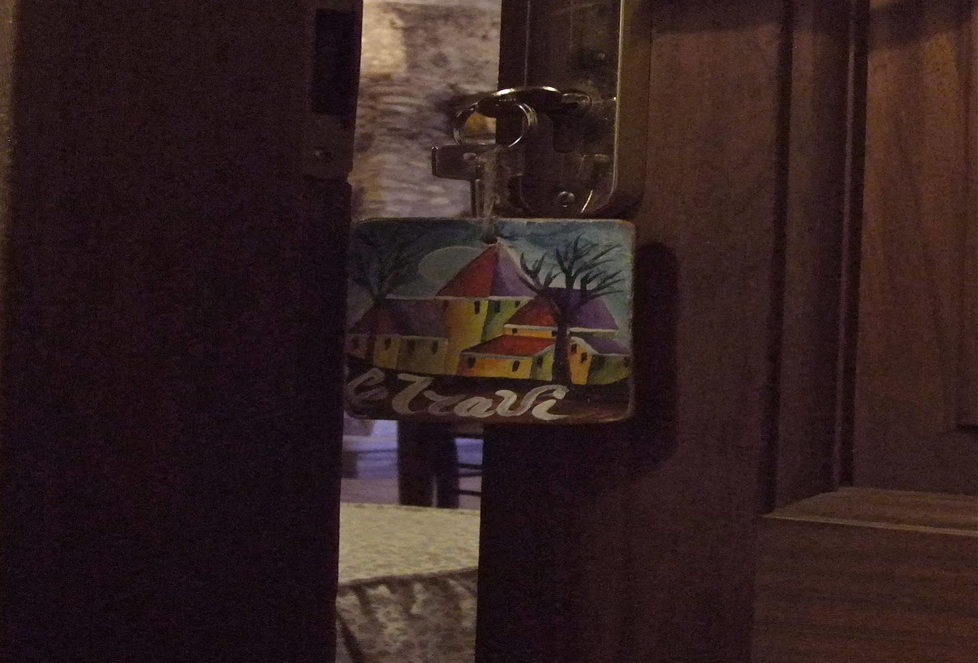 Aparthotel Residenza La Torre Santo Stefano Di Sessanio Exterior foto