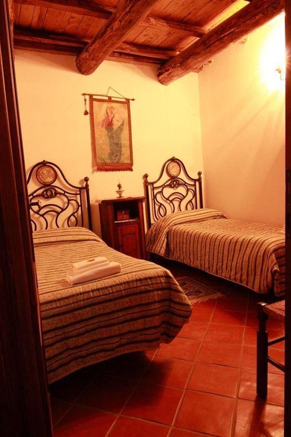 Aparthotel Residenza La Torre Santo Stefano Di Sessanio Exterior foto