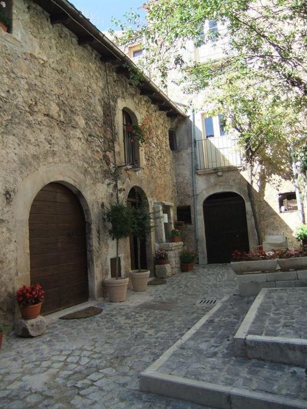 Aparthotel Residenza La Torre Santo Stefano Di Sessanio Exterior foto